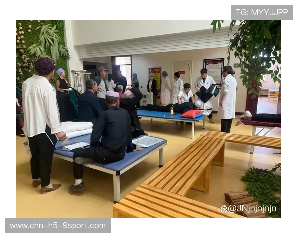 游泳俱乐部推出老年康复班结合康复理疗提升服务